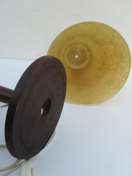 Louis-Kalff-Philips-tafellamp-table-lamp-wenge-wood-hout-glasvezel-fiberglass-vintage-mid-century-Dutch-design -00004